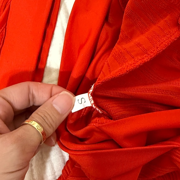 Red Cut-Out Matching Set - Picture 8 of 8